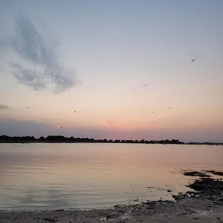 La Des Salines Proche Nyaraló